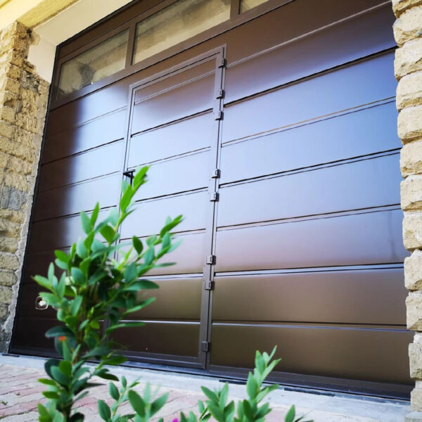 Porta Sezionale Finestrata Da Garage Marrone Porta Pedonale