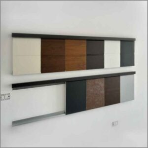 Espositore-a-parete-pannelli-sezionali